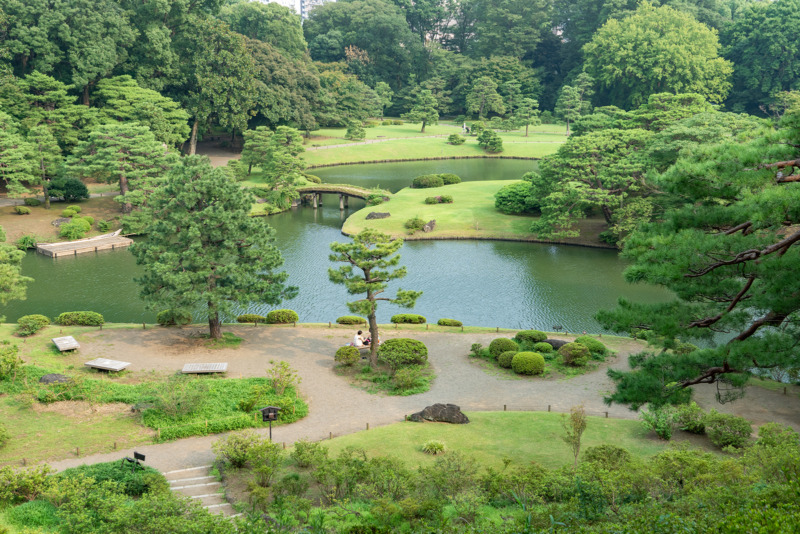 六義園